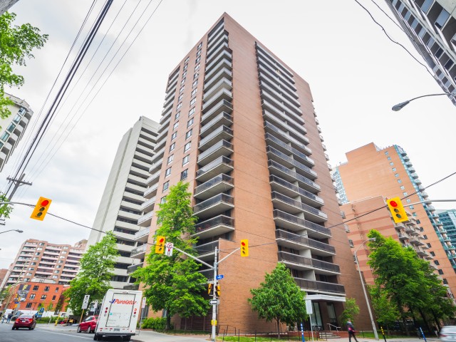 475 Laurier Avenue West photo