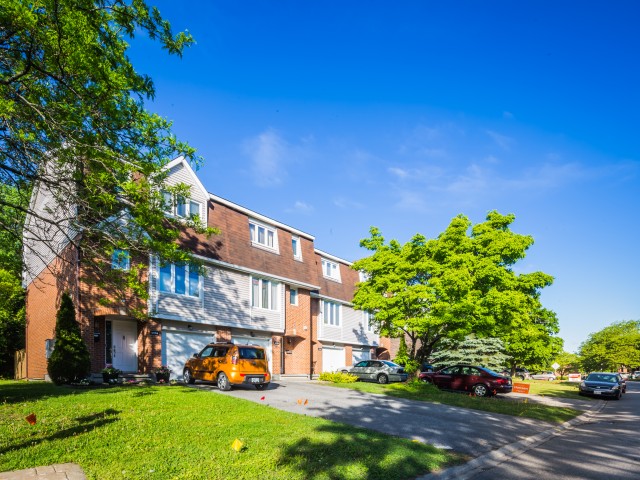 Almond Lane Townhouses photo