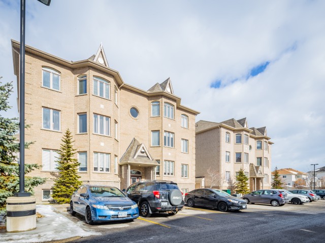 Briargate Private Townhomes photo