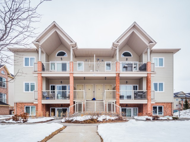1101-1103 Stittsville Main Street photo