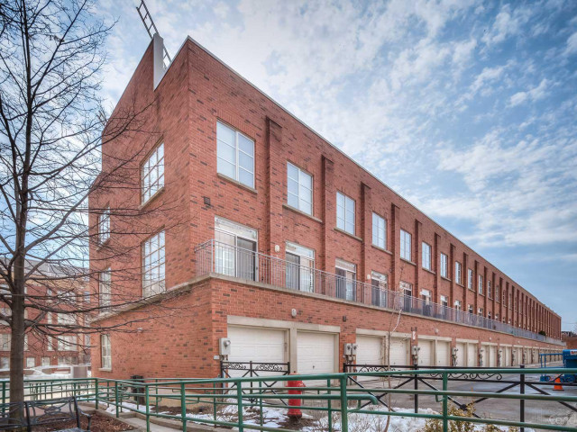 beBloor Townhomes photo