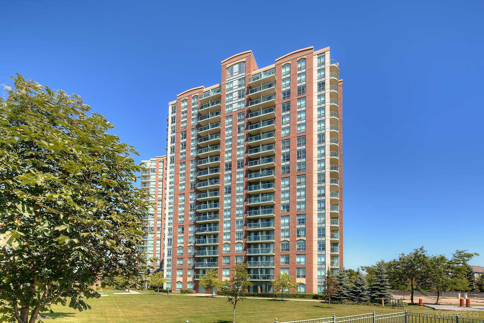 Papillon Place Ⅱ at 4889 Kimbermount Ave, Mississauga 1