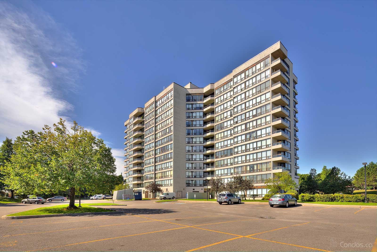 Laurelcrest at 10 Laurelcrest St, Brampton 1