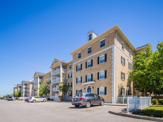 7428 Markham Condos