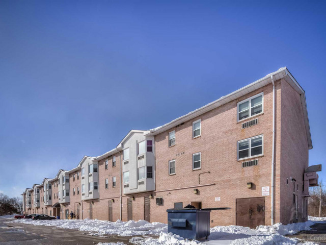 155 Riverglen