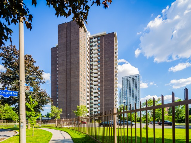 5 Old Sheppard Avenue Condos
