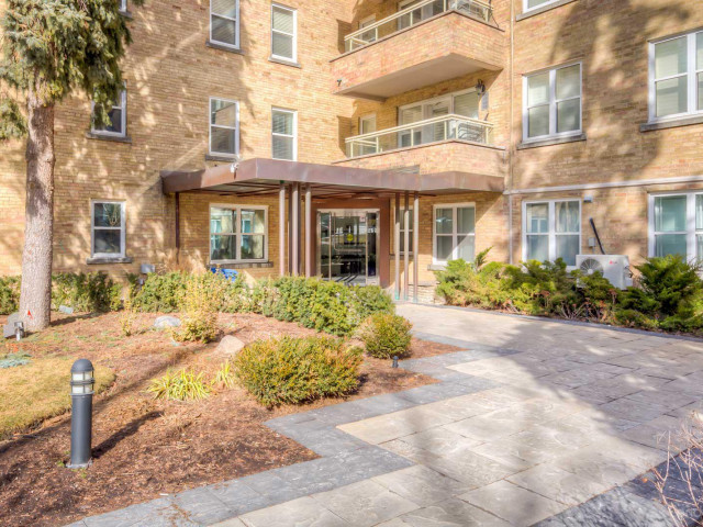 The Courtyards of Upper Forest Hill