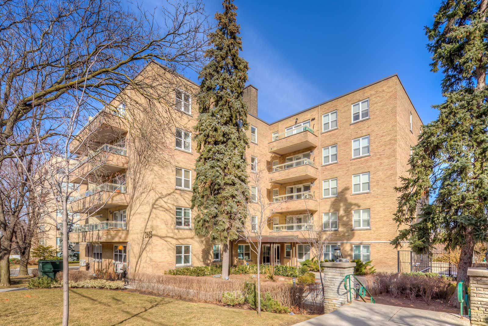 The Courtyards of Upper Forest Hill at 2603 Bathurst St, Toronto 1