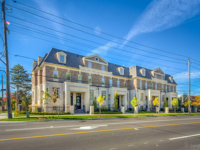8 on Bayview photo