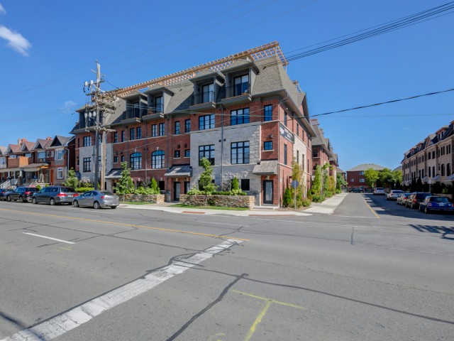 The Ossington Luxury Townhomes photo