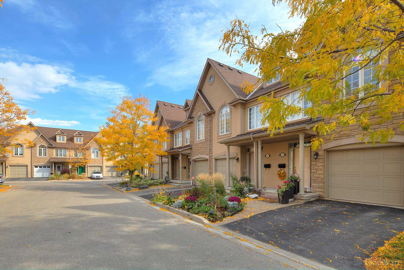 5 Tyre Townhomes at 5 Tyre Ave, Toronto 1