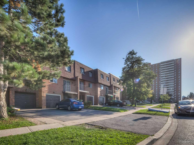 242 Palmdale Drive Condos