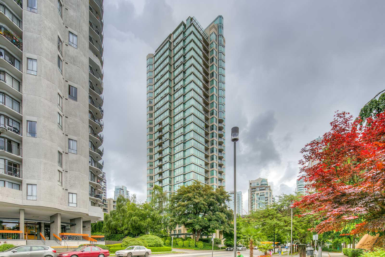 Alvar at 1005 Beach Ave, Vancouver 1