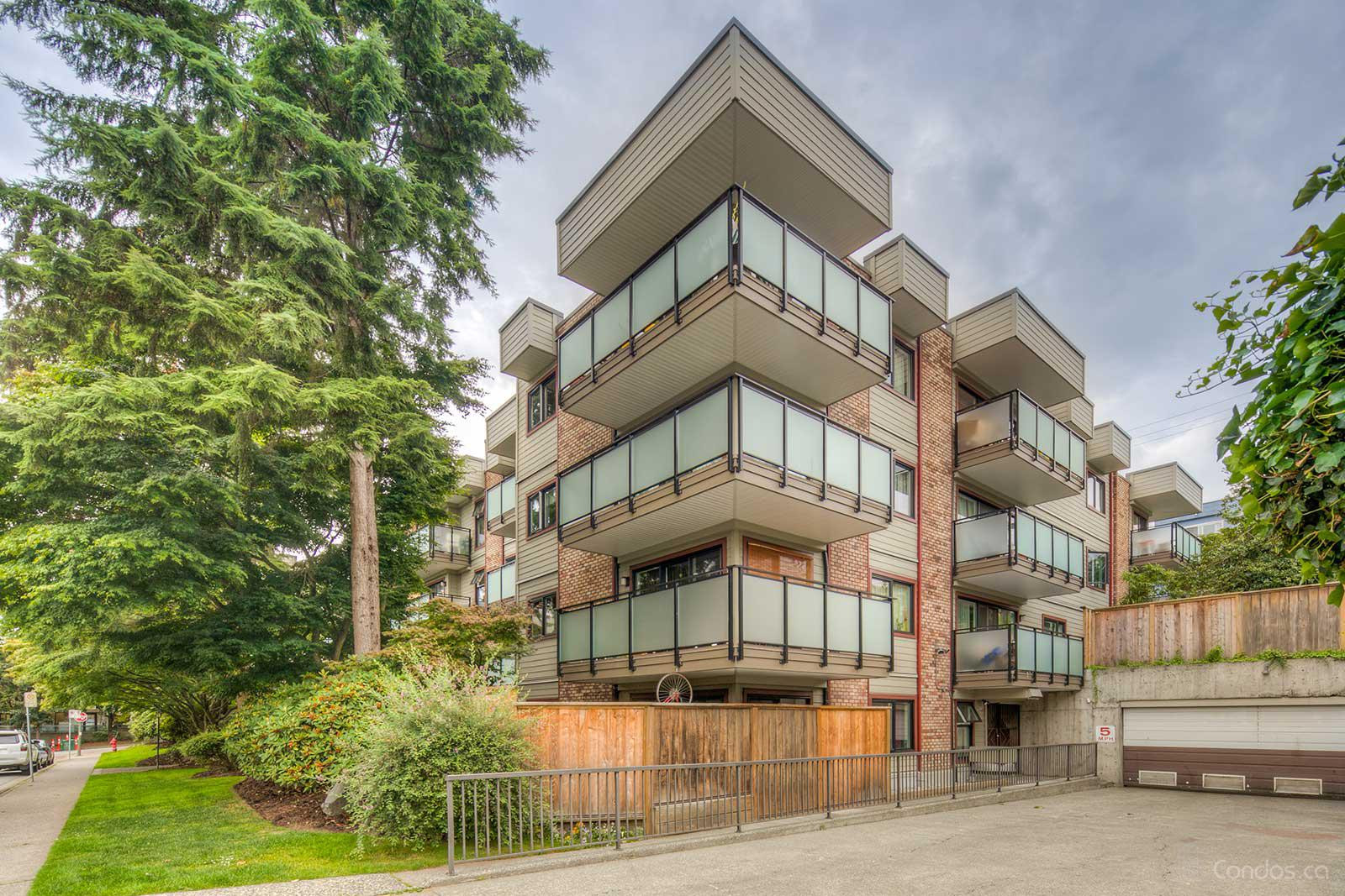 Landmark Caprice at 1066 E 8th Ave, Vancouver 1