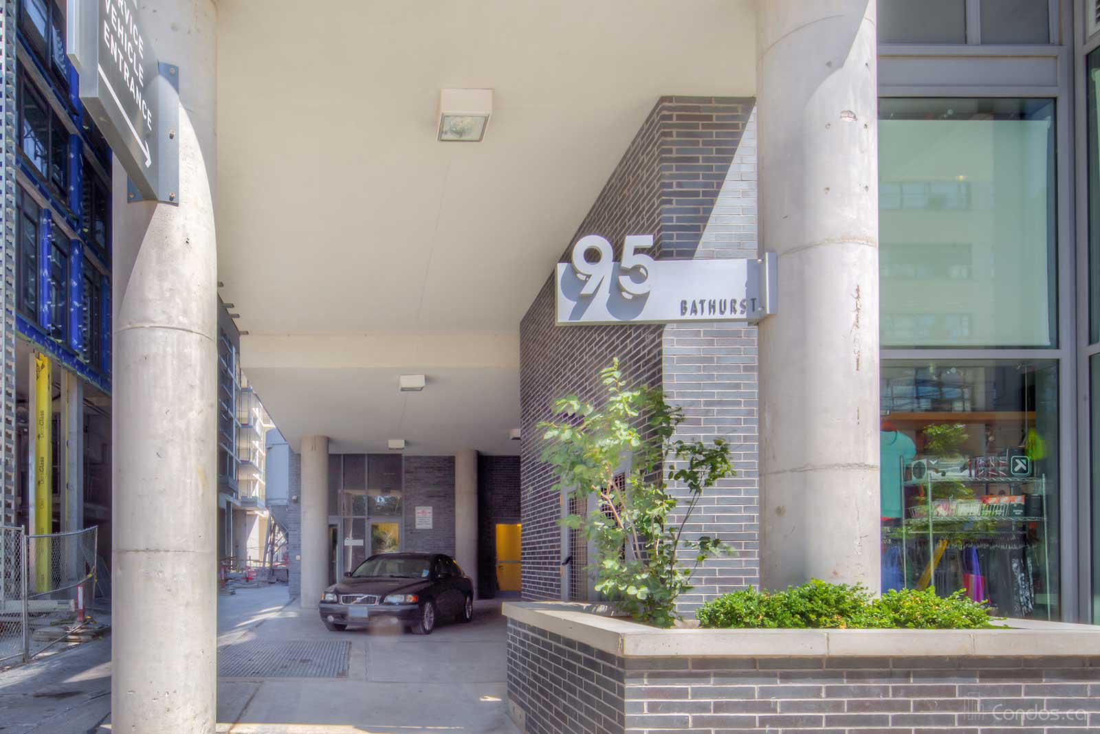 Six50 King at 95 Bathurst St, Toronto 1