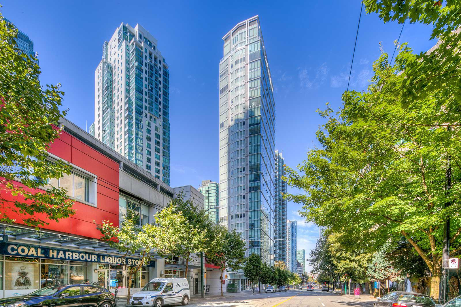 Pointe Claire at 1238 Melville St, Vancouver 0