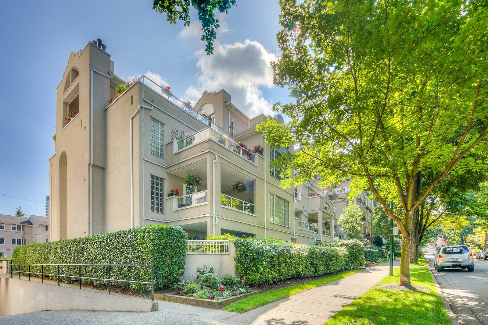 Charlotte Gardens at 1525 Pendrell St, Vancouver 0