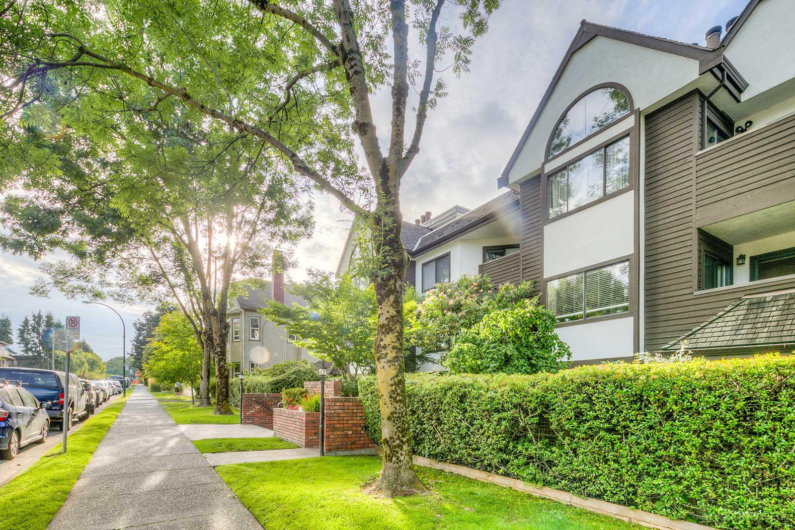 Dorchester Place at 1633 W 11th Ave, Vancouver 1