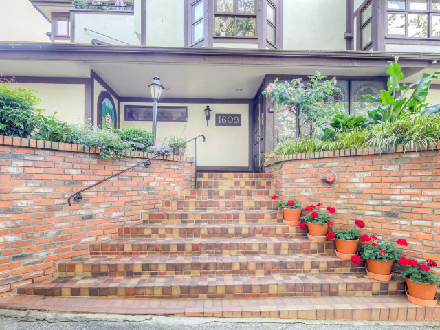 The Old York Townhomes photo
