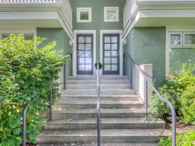 2305 West 10th Ave photo
