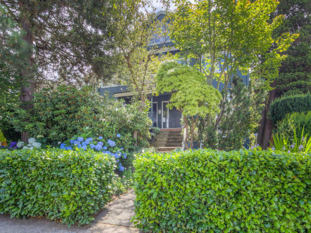 2682 West 8th Ave photo