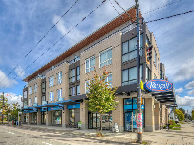 33 & Main photo