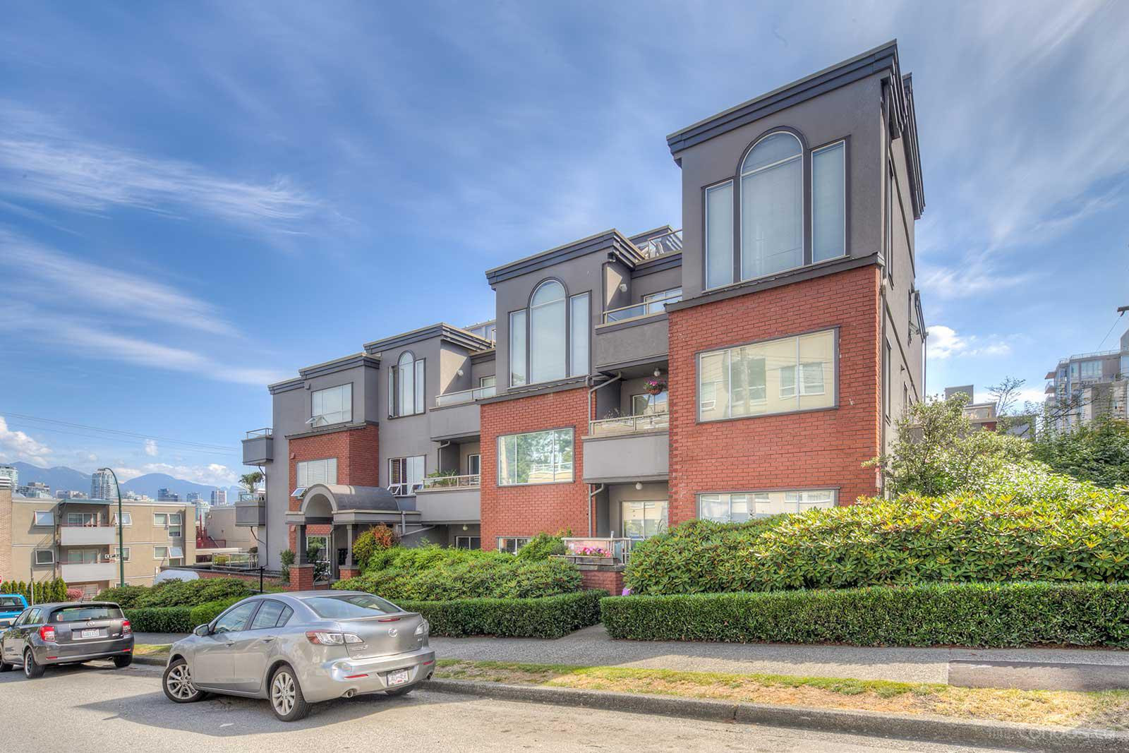 Alderview Court at 2412 Alder St, Vancouver 0