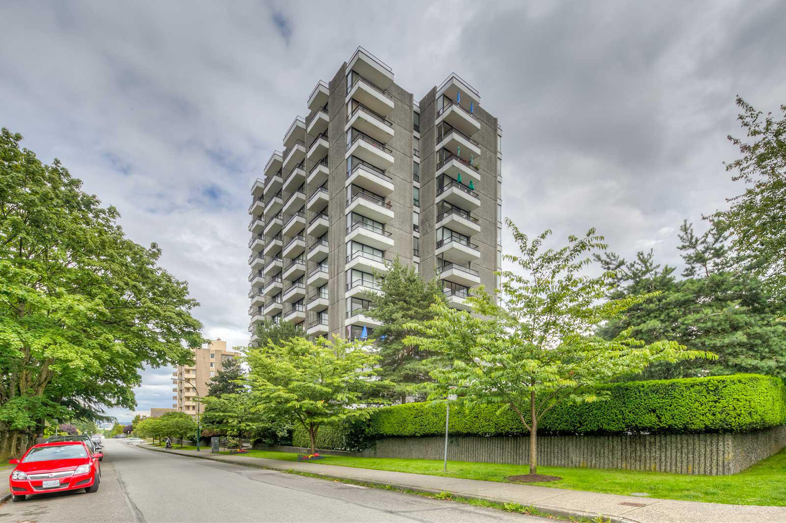 Century House at 2370 W 2nd Ave, Vancouver 1