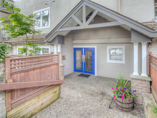 Maple Court photo