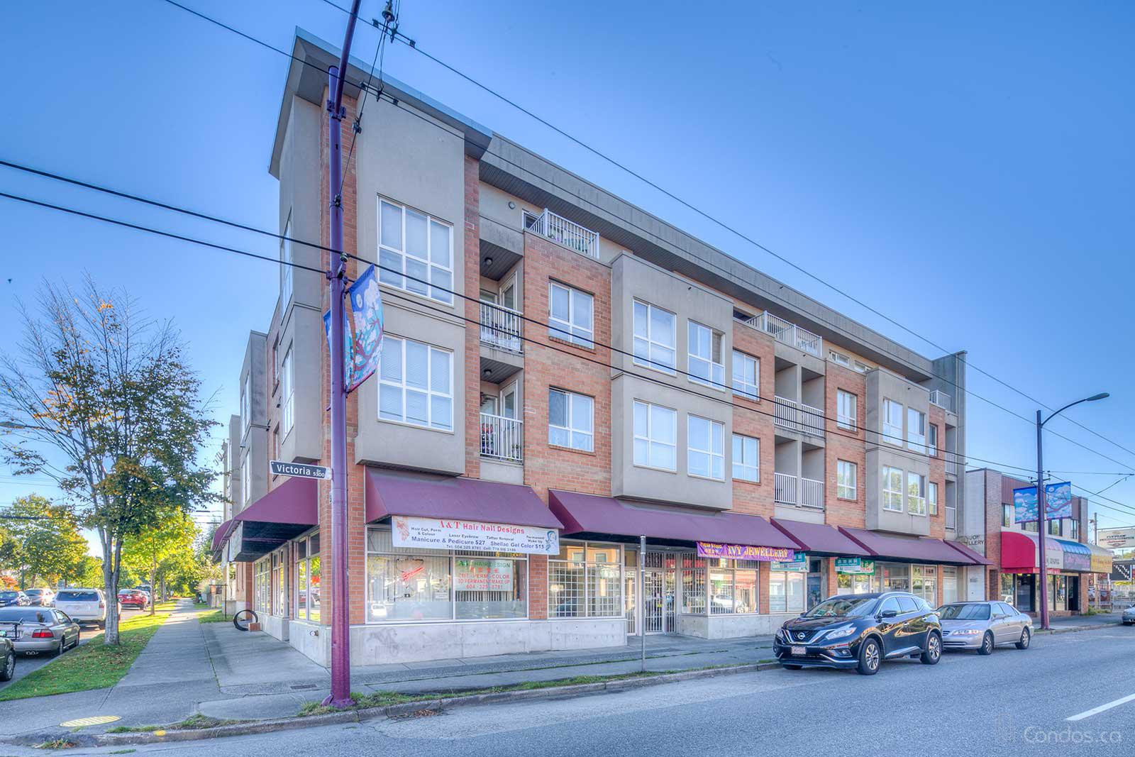 Royal Garden at 2028 E 37th Ave, Vancouver 0