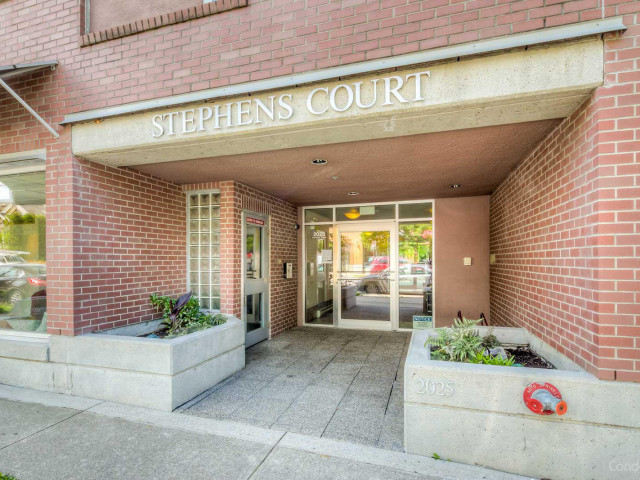 Stephens Court