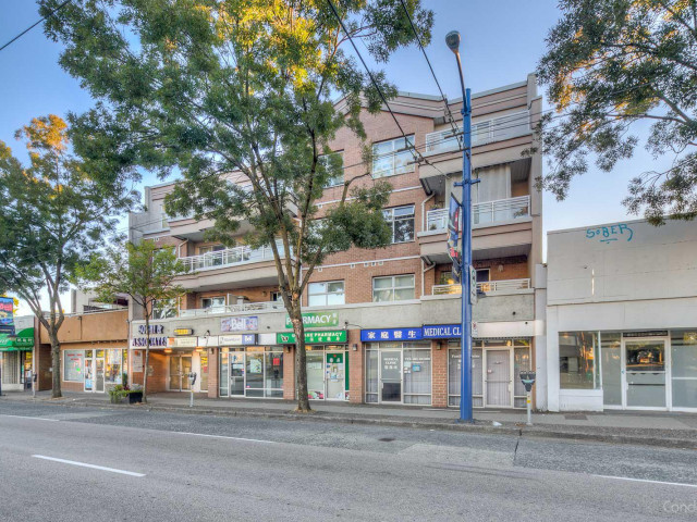 3319 Kingsway photo