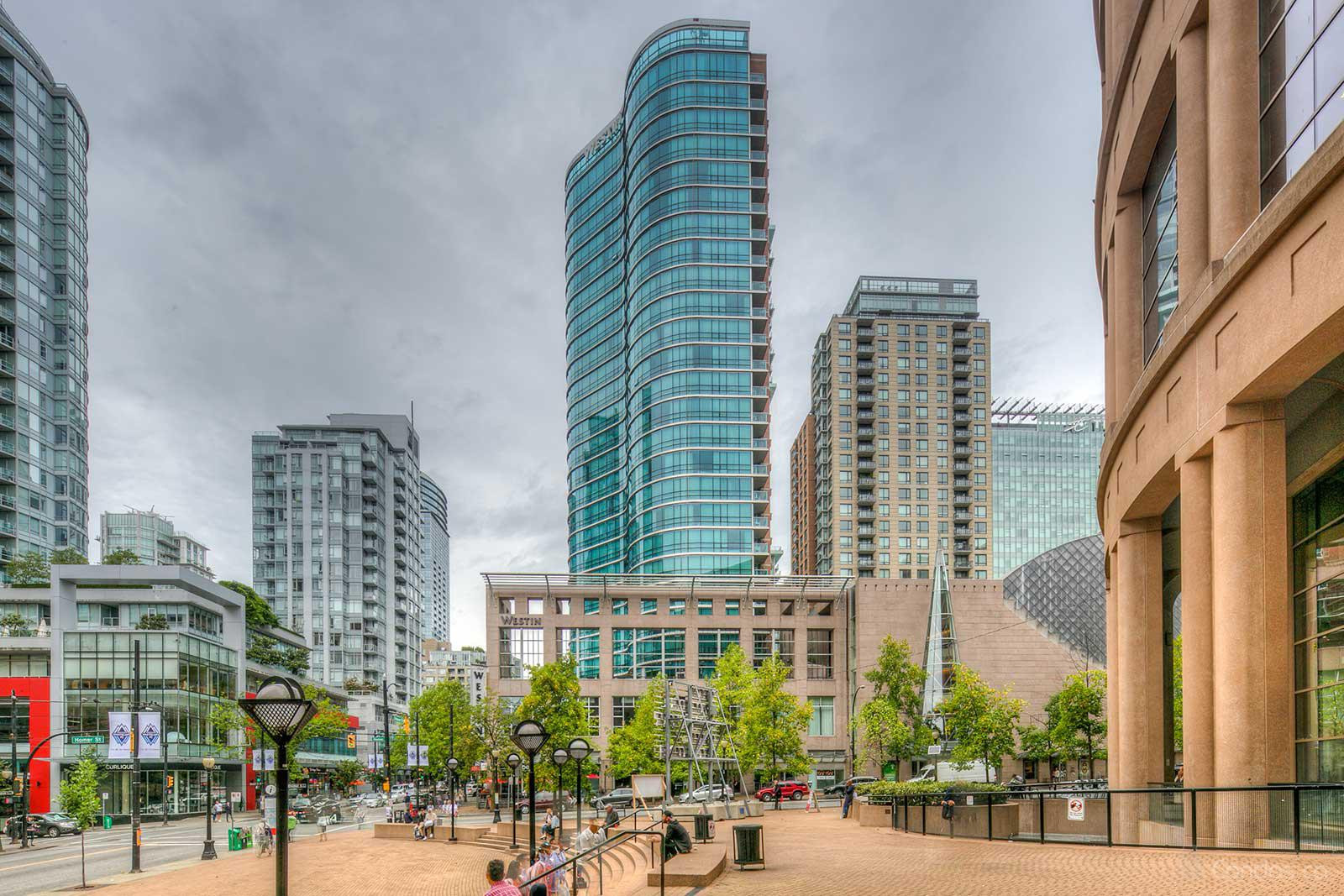 The Westin Grand Hotel at 433 Robson St, Vancouver 0