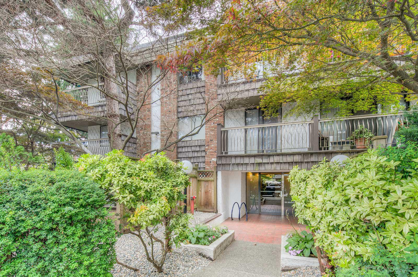 Twelve Oaks at 2777 Oak St, Vancouver 0