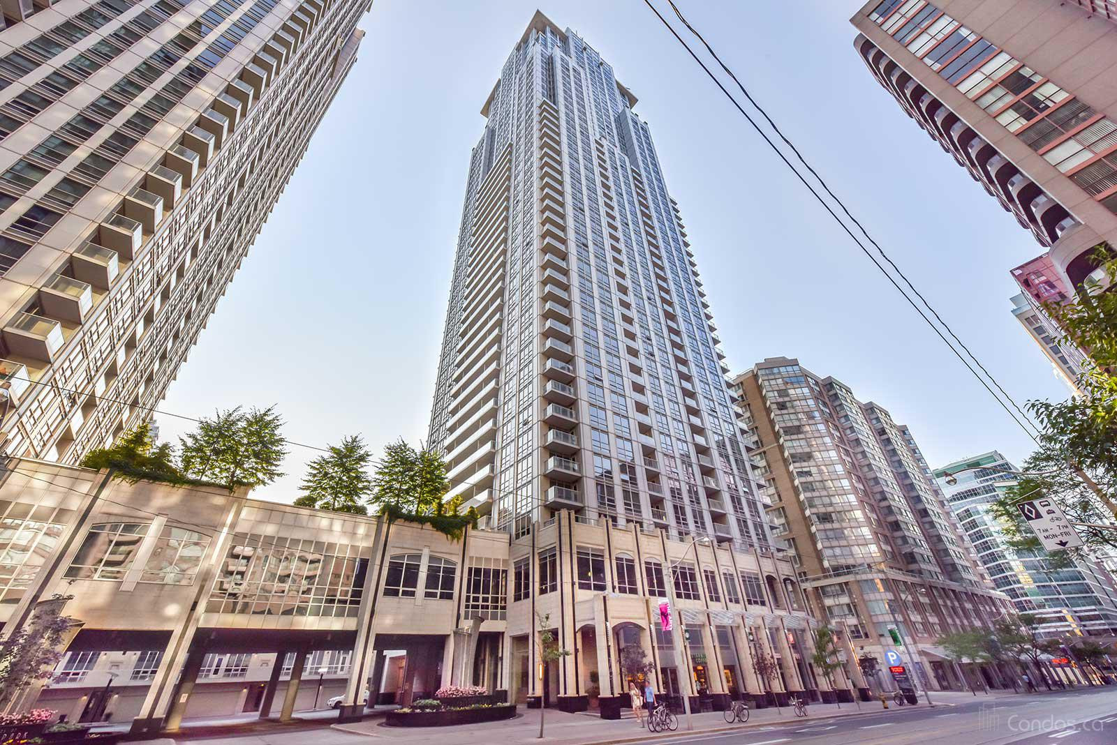 College Park South Tower at 761 Bay St, Toronto 0