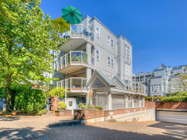 Riverview Court