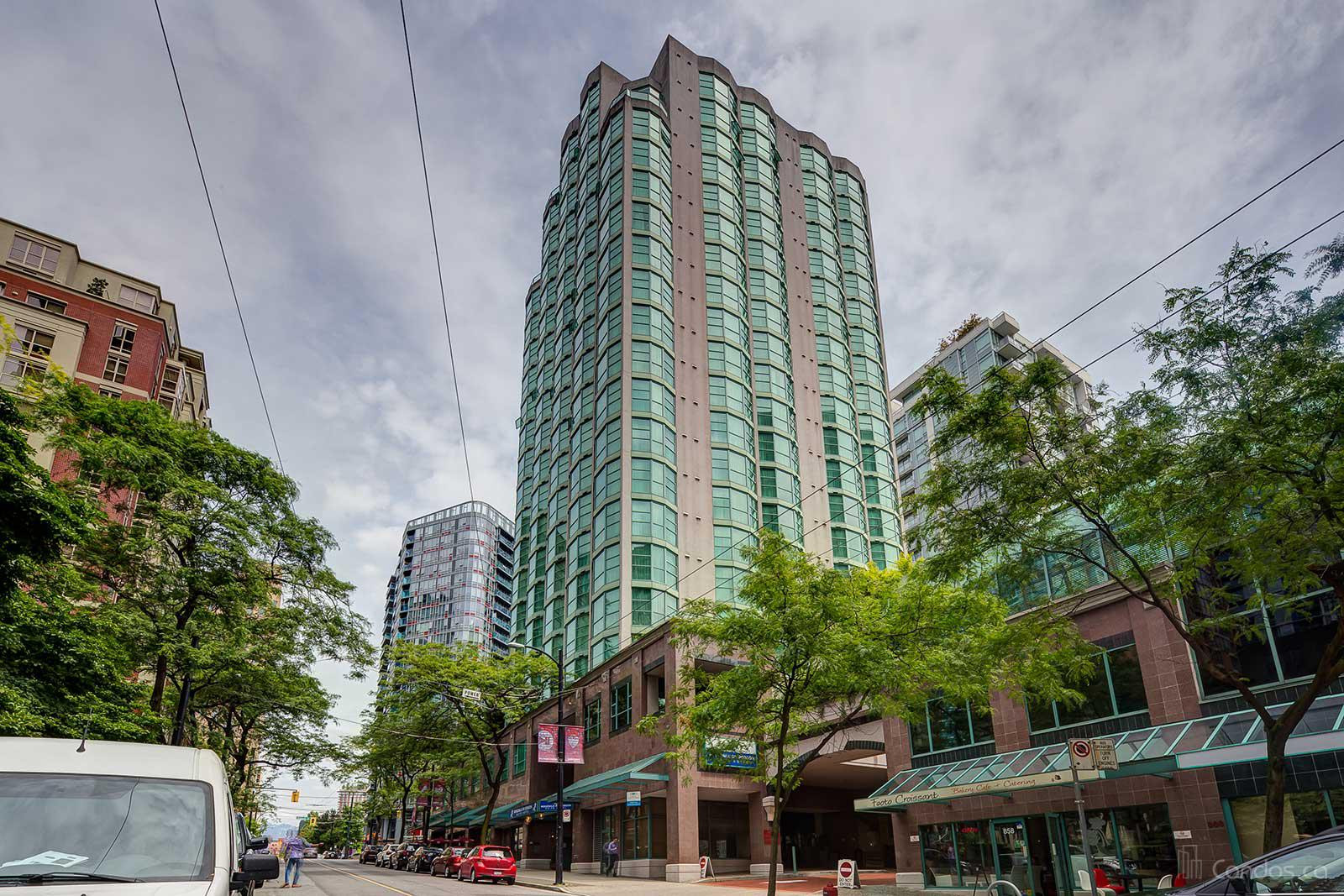 Rosedale On Robson Suite Hotel at 838 Hamilton St, Vancouver 0