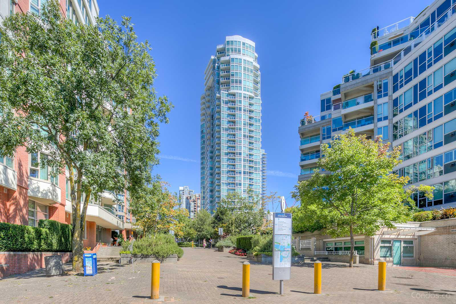 888 Beach at 1500 Hornby St, Vancouver 1