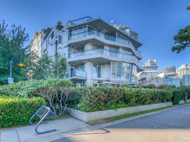 Crestmark I