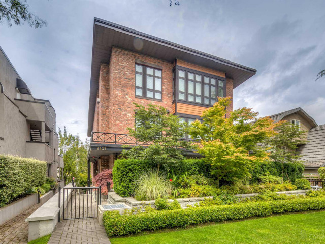 First Avenue Mews