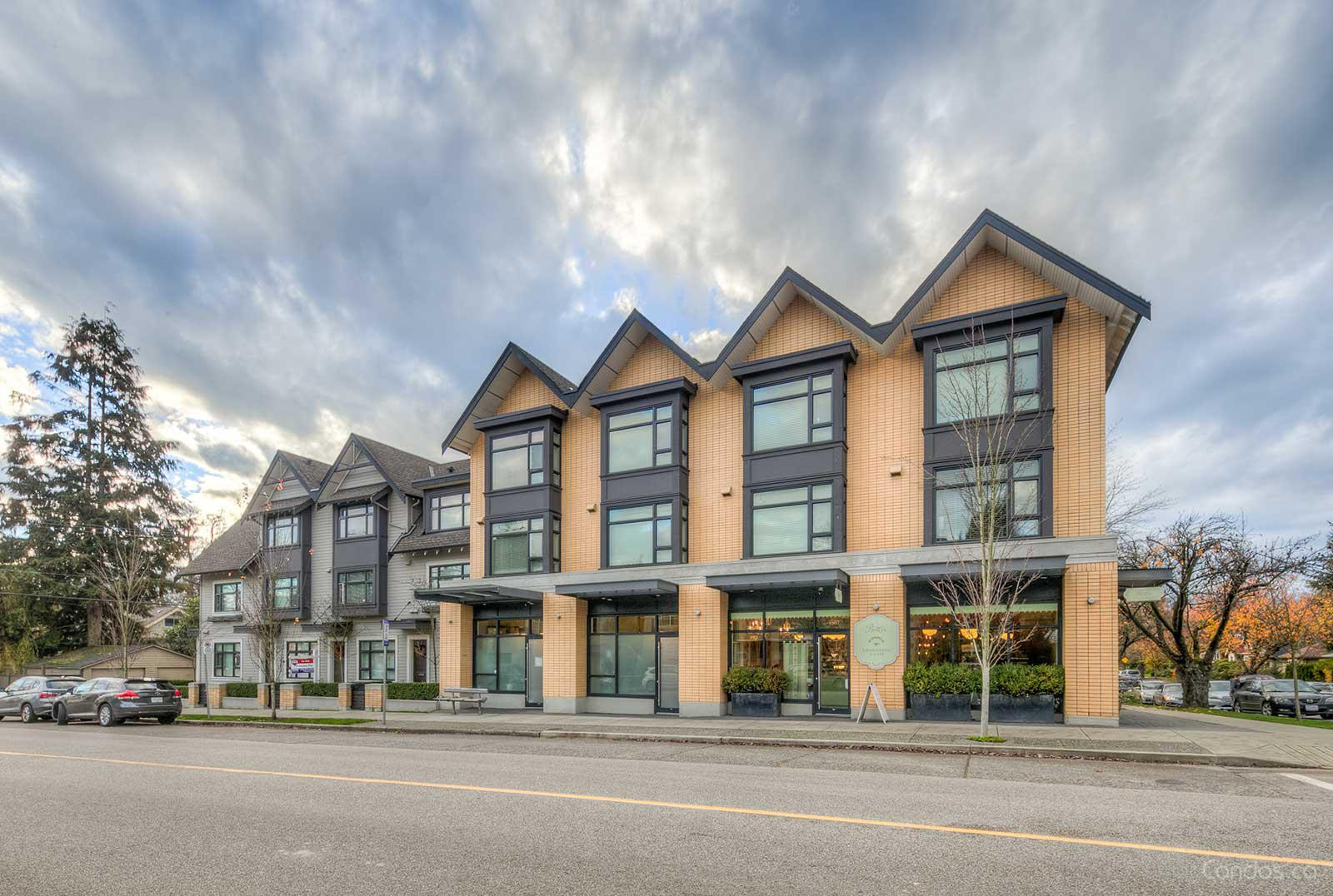 Mackenzie Green at 2912 W 33rd Ave, Vancouver 0
