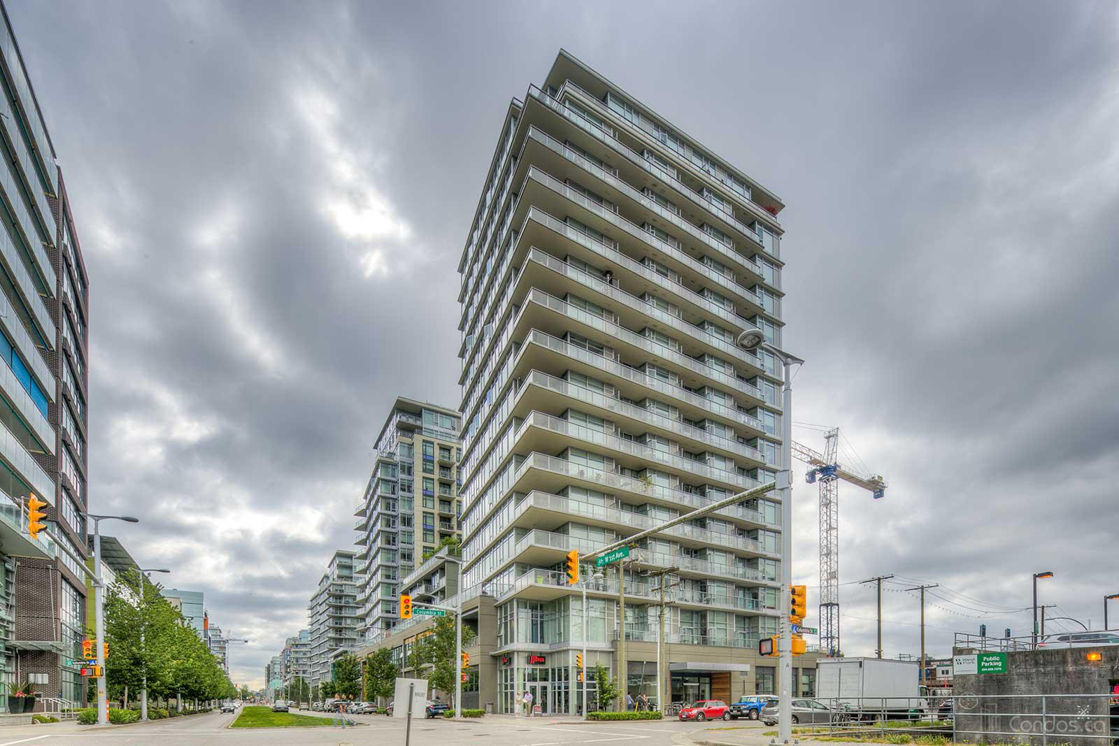 Wall Centre False Creek West 1 Tower at 1708 Columbia St, Vancouver 1