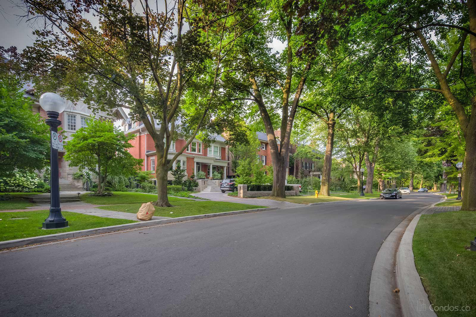 1 Chestnut Park Condos at 1 Chestnut Park, Toronto 0