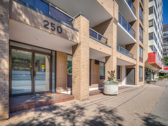 250 Jarvis