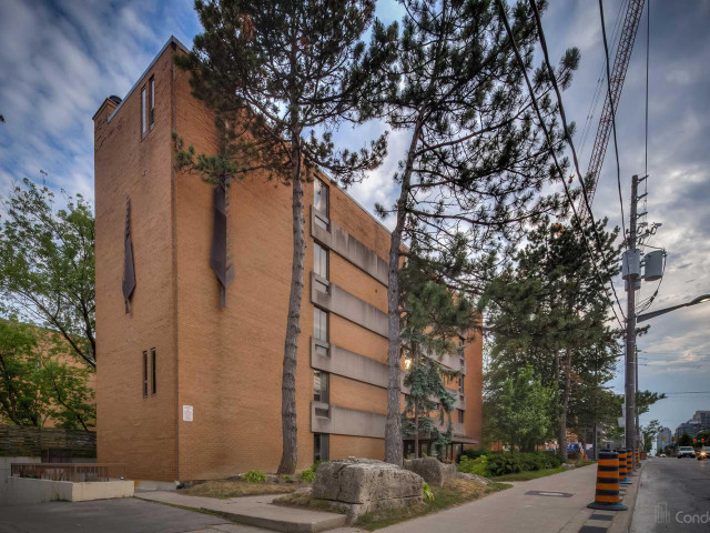 195 St Clair Avenue West Condos
