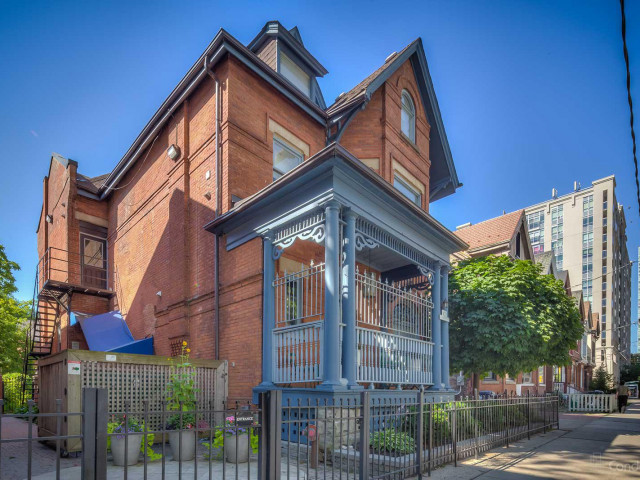 253 Wellesley photo
