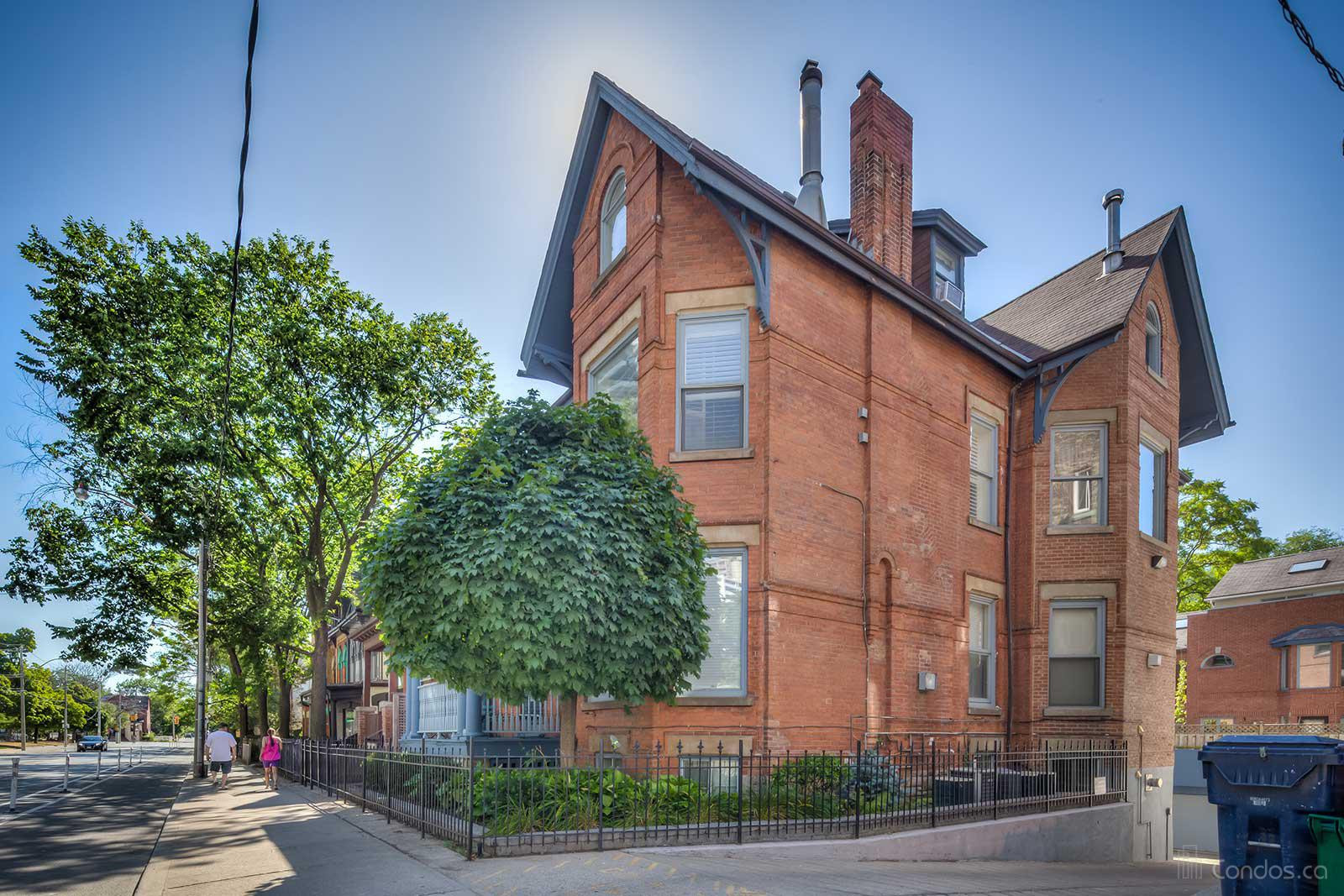 253 Wellesley at 253 Wellesley St E, Toronto 1