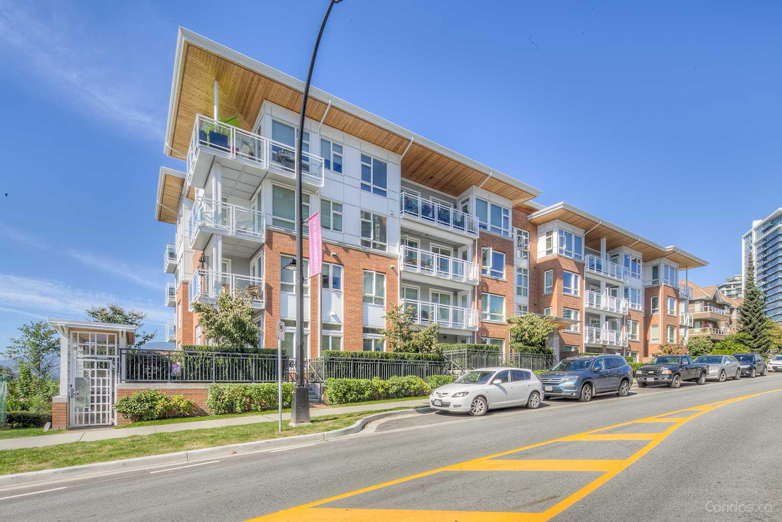 Queen Mary at 217 8th St W, North Vancouver City 0