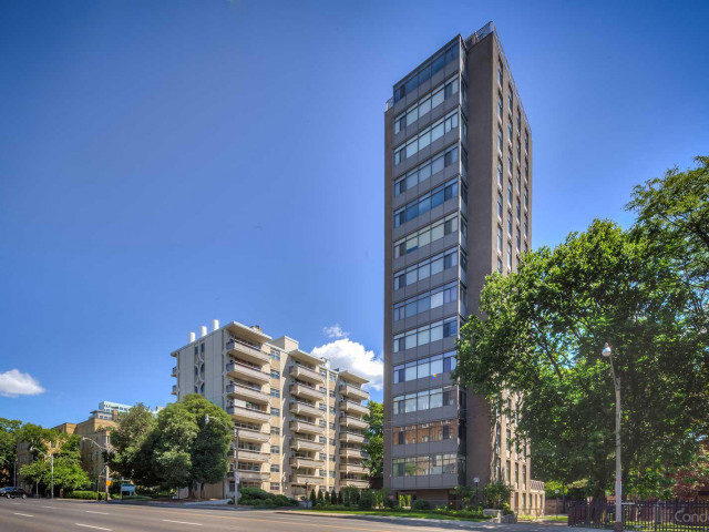 423 Avenue Road Condos