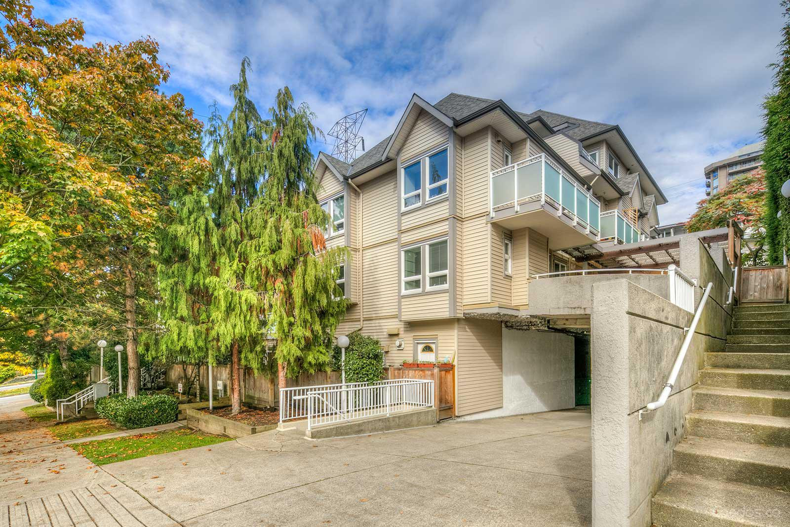 3709 Pender St Lexington North Condos Condos.ca